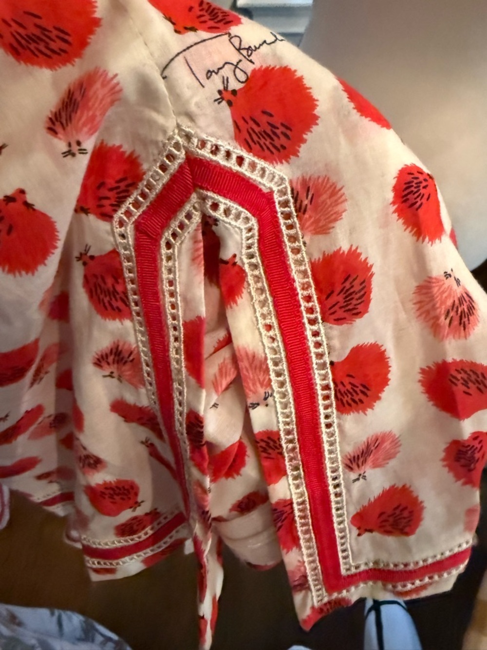 Tory Burch Red Orange Label with Navy Logo - Picture 10 of 12